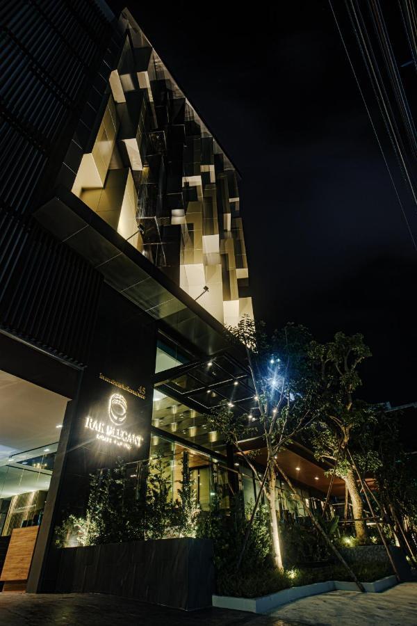 Rak Elegant Hotell Patong