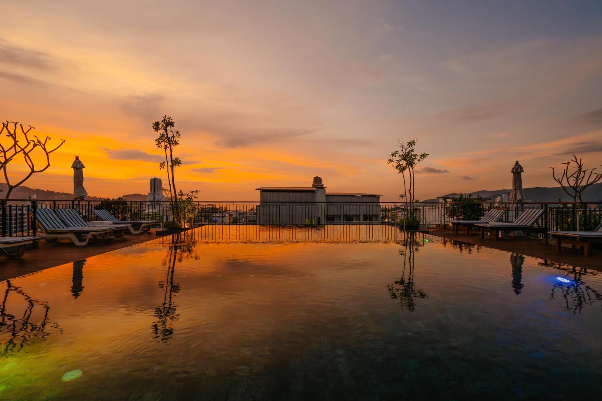Hotell Rak Elegant Patong